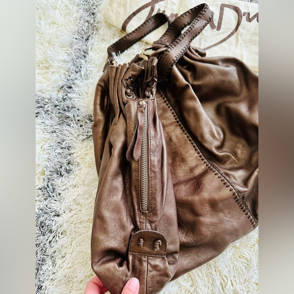 Junior Drake Buttery Soft Leather Handbag, fully lined - Picture 8 of 16
